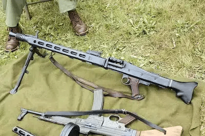 An MG-42.